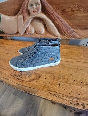 Blowfish Gray Quilted High-Top Casual Sneakers Size 10